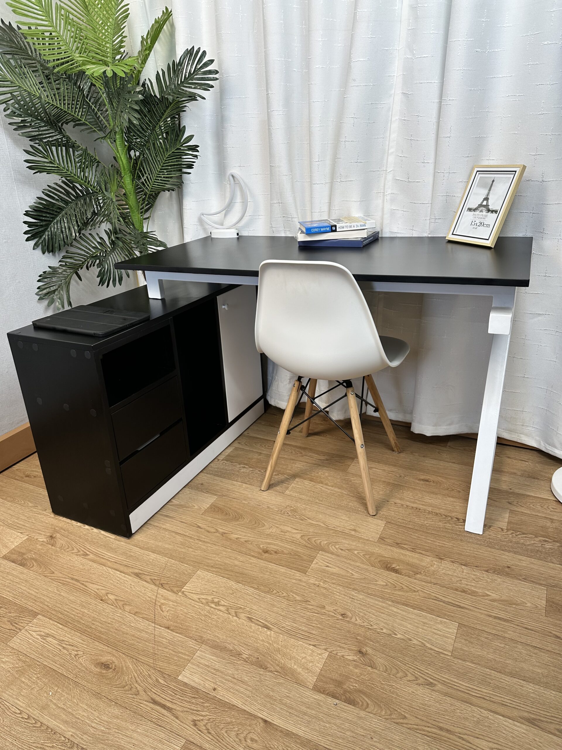 Chayne Desk